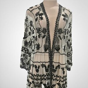 Elegant Black and White Embroidered Kimono